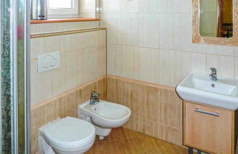 Nice Home In Pl-76-113 Postomino - Foto 41