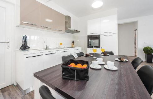 Gorgeous Home In Drinovci With Wifi - Foto 6