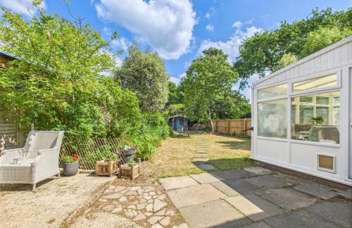 Rockford Cottage 3 Bed Modern New Forest House with Garden - Foto 44