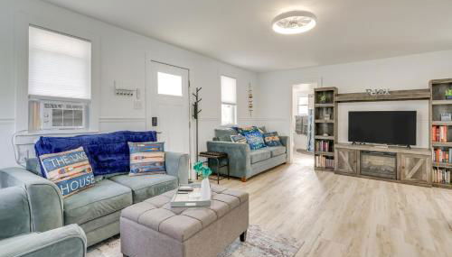 Lakefront Gem with Watercrafts and Dock in Coldwater! - Foto 3