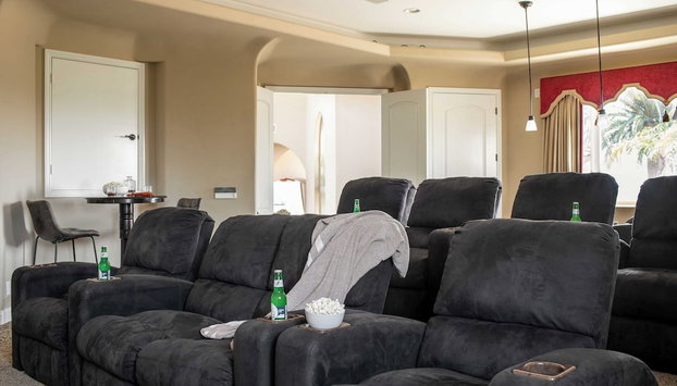 Sangiovese By Avantstay Spectacular Estate w/ Pool, Hot Tub & Putting Green - Foto 4, Interior
