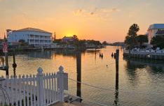 Funshine Pointe Capri - Photo 1