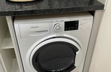 Fully Refurbished 3 Bed House - Dartford - Photo 4