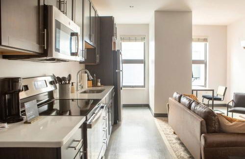 Deer District Studio Apt - One Block from Fiserv and Baird - Foto 2