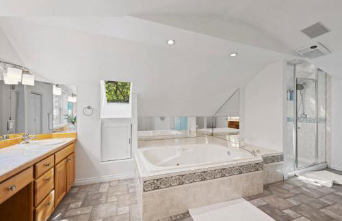 Stunning Sammamish Lake View Home near Weowna Park - Foto 26