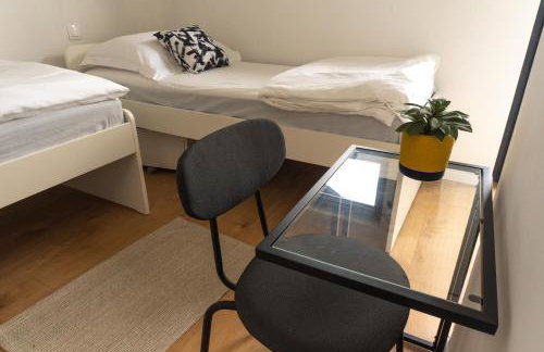 Deja View - Photo 41