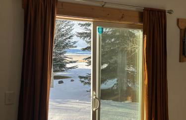 Spacious Modern Home with Game Room - Foto 12