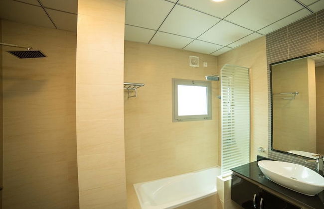 Golden Rose Luxury Suites - Photo 15