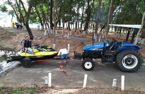 AP do LAGO, com Churrasqueira privativa , cozinha , internet no ap, rampa barco e jet, pesqueiro - B101 - Foto 6