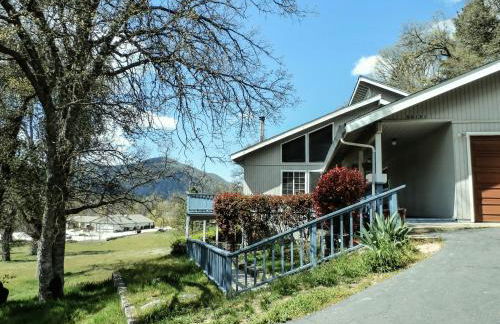 Charming Downstairs Unit - Foto 32