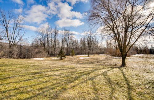 All-Season Lodge 40 Acres Walk to Elkhart Lake! - Foto 32