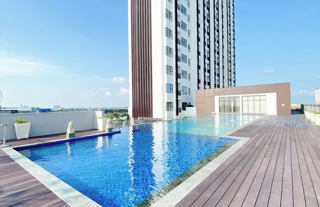 Spacious And Homey Studio At Cleon Park Apartment - Photo 14