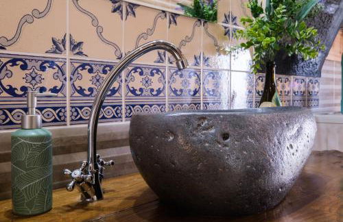 Castanheiro's Place - Photo 30