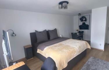 New komplett möblierte Wohnung-Zentral - Foto 7