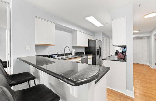 SeaGlass - Oceanfront with expansive balcony - Foto 11