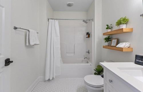 Top Floor - Mass Ave in Heart of Indy with Balcony - Foto 32