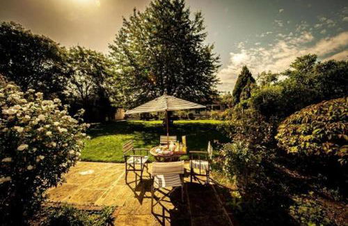 RIVER RETREAT- near Holloway U, Thorpe Park and Heathrow airport - Foto 3