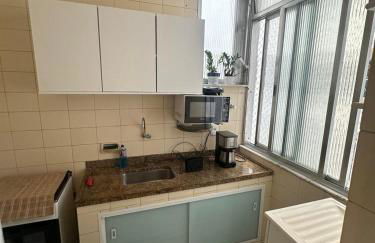 charmoso apartamento na quadra da praia - Foto 19