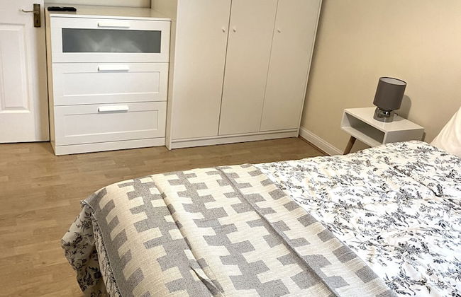 Impeccable 2-bed Apartment in London - Foto 4