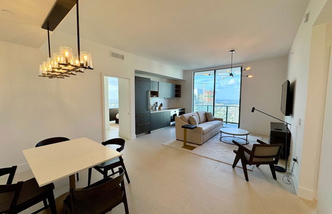 Sky-high Luxury in Downtown Miami - Photo 34