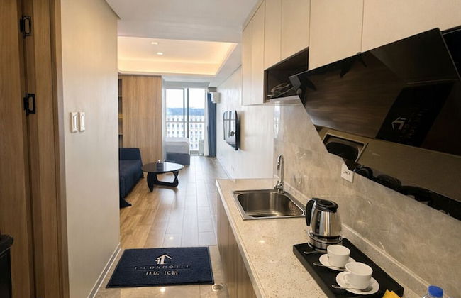 L.CONDOTEL(Imperial Plaza Residence) - Photo 4