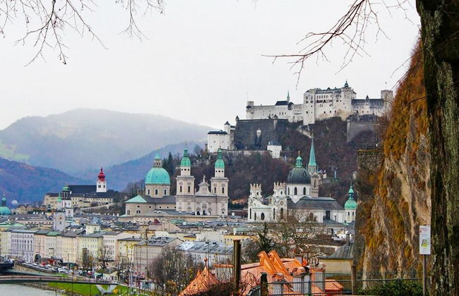 Salzburg: Sound of Music Tour - Stadterkundungsspiel - Foto 1