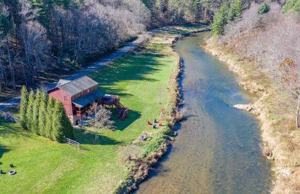 Riverbend Retreat - Photo 1