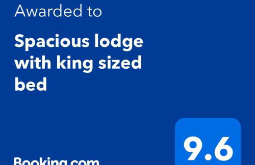 Spacious lodge with king sized bed - Foto 19