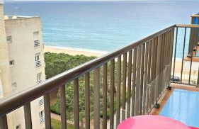 Bright Apartment with Two Balconies and a Seaside Pool - Foto 29