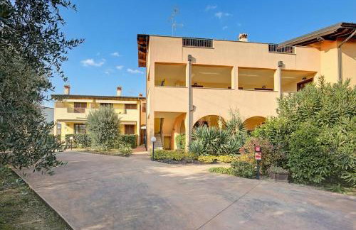 Holiday Sun Terrace private & shared pool - Happy Rentals - Foto 12