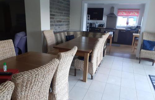 Bryncarnedd Farmhouse - Photo 6