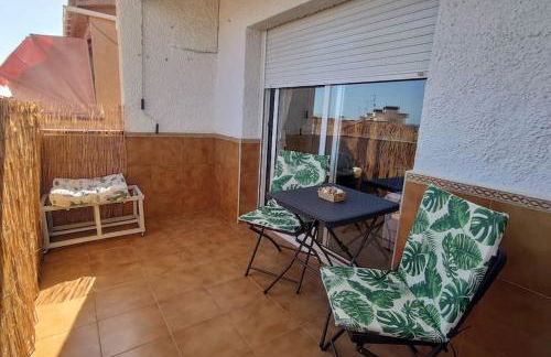 ¡Espectacular apto con vistas al mar con Wifi! - Foto 14