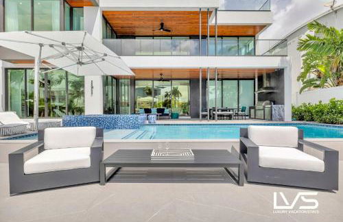 Carlotta- New Construction Luxury Waterfront Villa - Foto 74