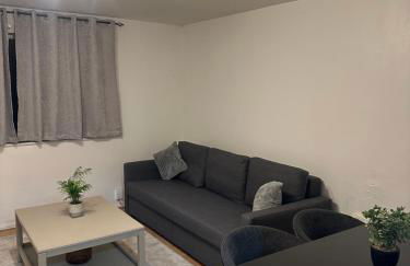 Maya-Ama Cosy 2 Bedroom Flat Near Lakeside Shopping Centre And Grays - Foto 1