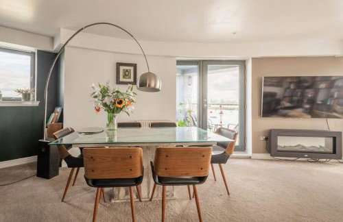 Calming Sea View City Apartment - Foto 2