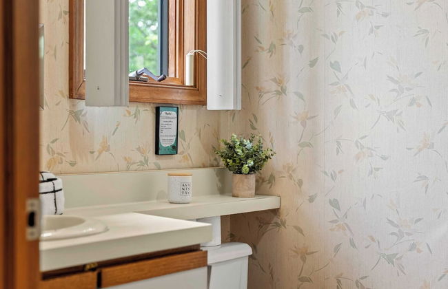 Harmony Ridge by Avantstay Fireplace, Large Deck & Forest Views - Foto 36