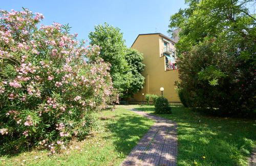 -LUMINOSA 5 STARS WITH BALCONY- Wifi Netflix 15 minutes from Duomo - Foto 16