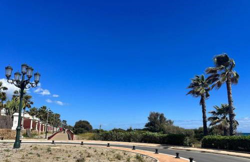 First Line Beach Beautiful and Bright Home - Photo 11