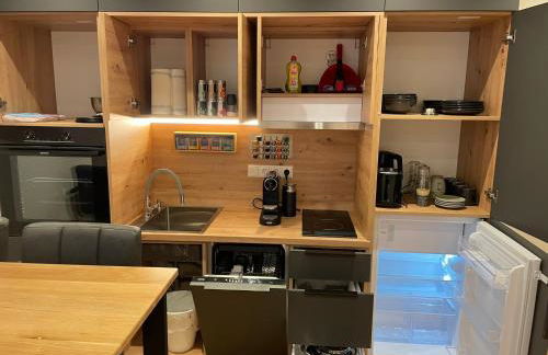 1,5-Zimmer, Top ausgestattet, 4 Pers, Souterrain, Self Check-in, Parkplatz, Netflix & Amazon Prime - Foto 28