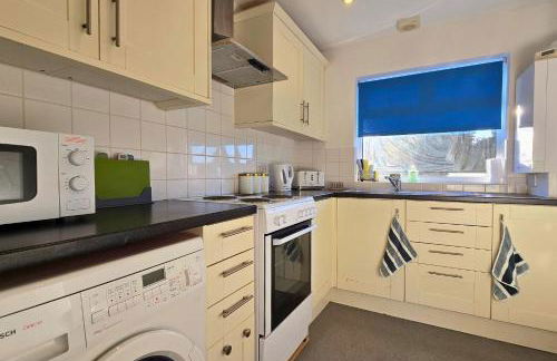 Delightful first floor two bed apartment five minutes walk from Dorking town centre - Foto 13