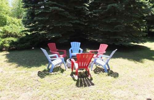 The Maple Cottage - Walk to Beach & Lake Michigan - Foto 12