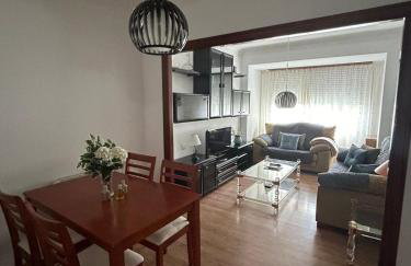 Apartamento vacacional en Ferrol - Foto 1