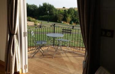 Fair Farm Hideaway - Photo 9