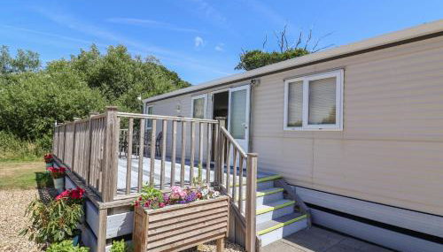 The Hideaway - Photo 2