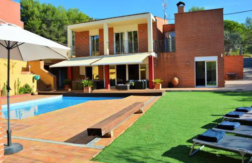 Villa Sitges Maria Sunny Oriented SW AC Confortable High Quality 5 star guest coments - Photo 14