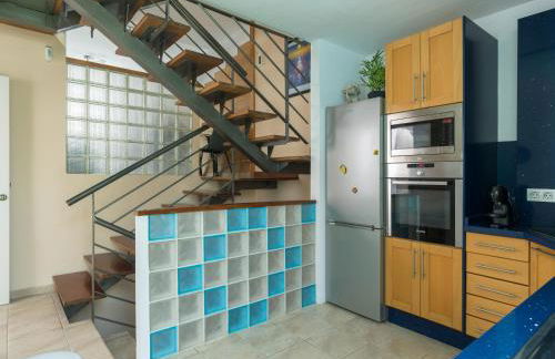 Adosado en Telde con piscina y vistas al mar - Foto 16