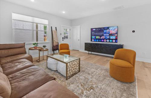 Lux House & Carriage house Furnished for Comfort - Foto 8