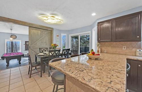 Big Bass Hideaway with Hot Tub - Foto 26