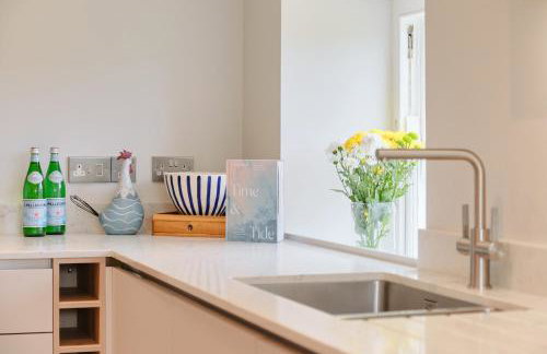 Bosistow Farmhouse - Photo 13