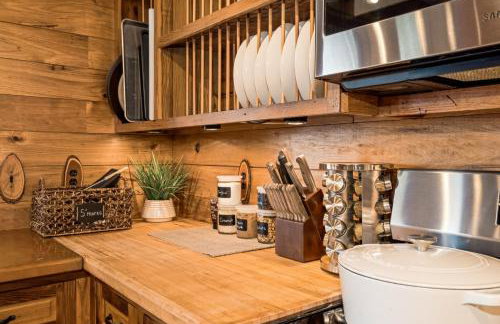 3BR Luxury Log Cabin Near Franklin - Foto 22